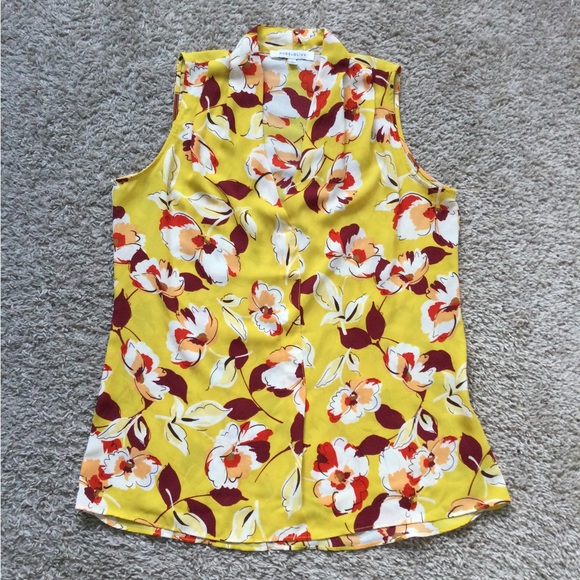 Rose + Olive Sleeveless Blouse - Picture 9 of 16